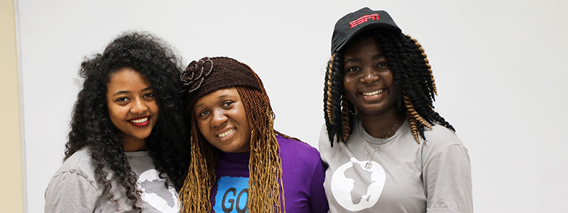 Three Women 国际学生 Three Women 国际学生